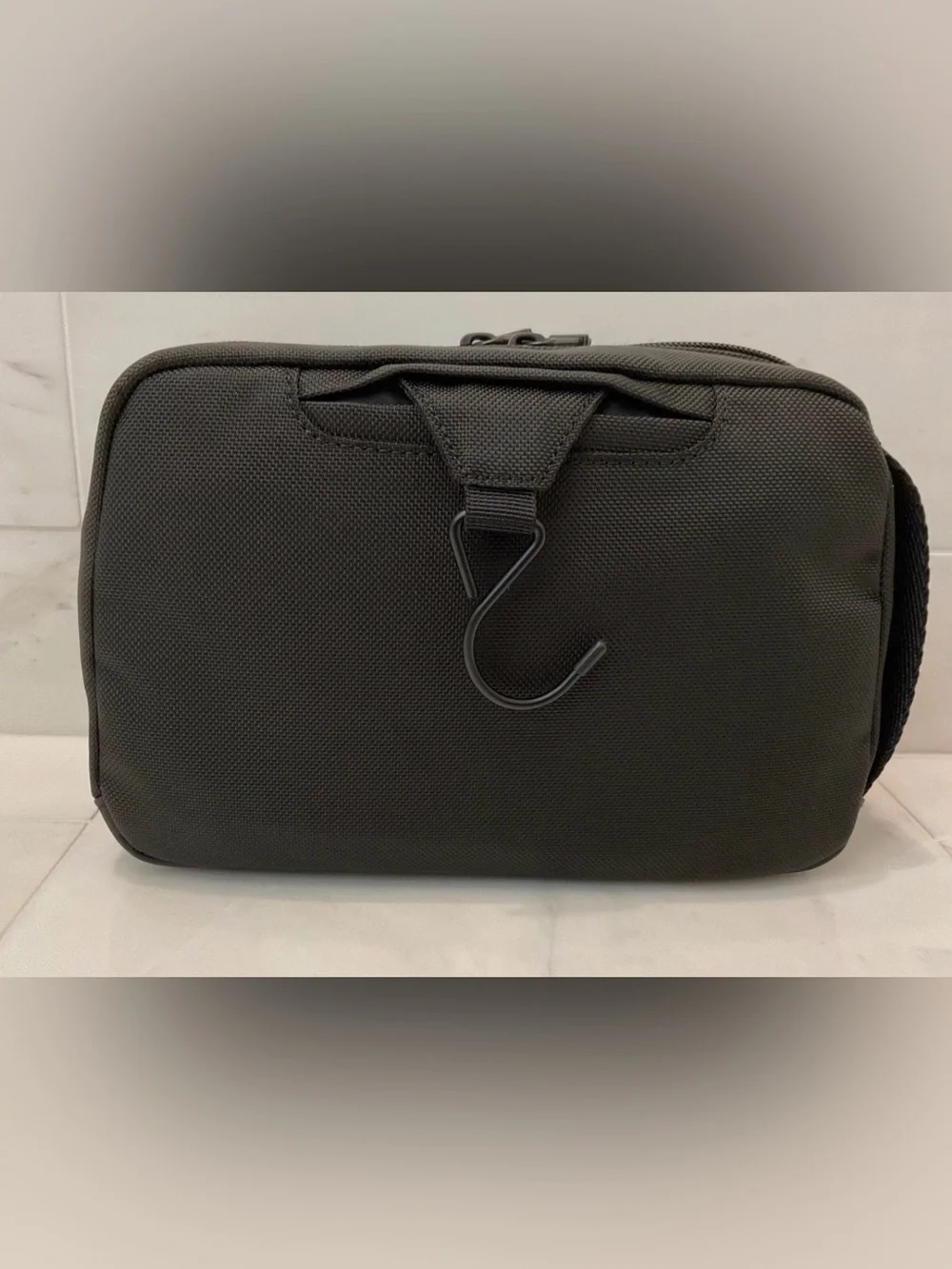NEW Tumi ALPHA BRAVO 9.5” RESPONSE Travel Kit Dopp Toiletry Kit - BLACK